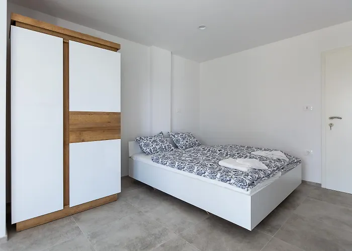 Oljka 포르토로즈